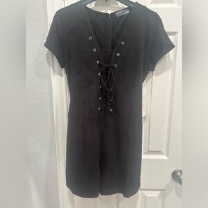 NWT, Ditzy Daizy, faux suede, lace up Romper. M